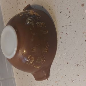 pyrex bowl 442 early america